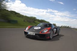 Porsche 918 Spyder photo gallery
